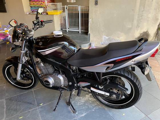 SUZUKI GS500E SUZUKI GS500E